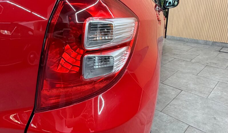 
								Honda Fit 1.4 Lx-l At 100cv full									