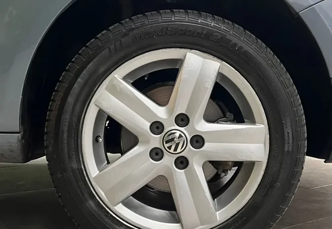 
								Volkswagen Suran 1.6 I Highline 90d full									