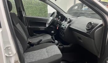 
										Ford Fiesta 1.6 One Ambiente 98cv full									