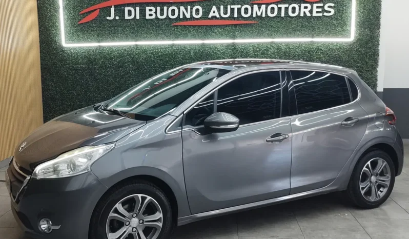 
								Peugeot 208 1.6 Feline full									