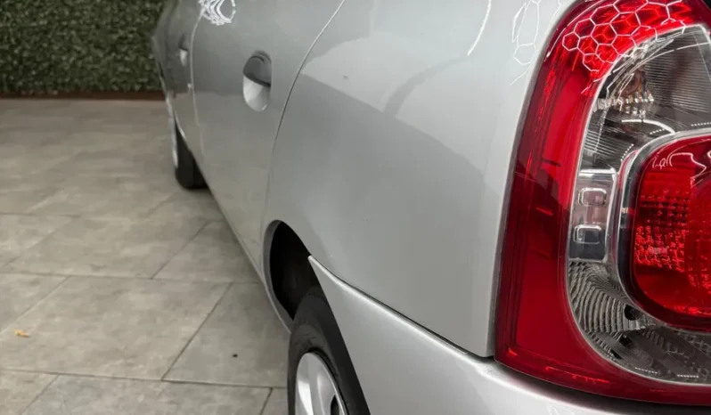 
								Renault Clio 1.2 Mio Confort Plus Abc full									