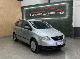 VOLKSWAGEN SURAN 2009