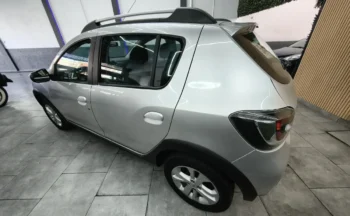RENAULT SANDERO STEPWAY