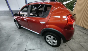 
										RENAULT SANDERO STEPWAY full									