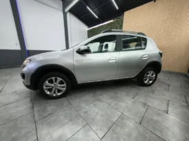 RENAULT SANDERO STEPWAY