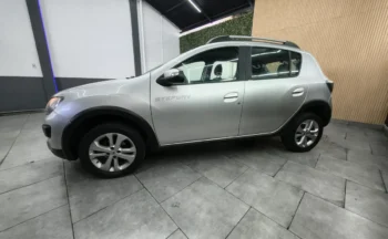 RENAULT SANDERO STEPWAY