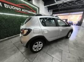 RENAULT SANDERO STEPWAY