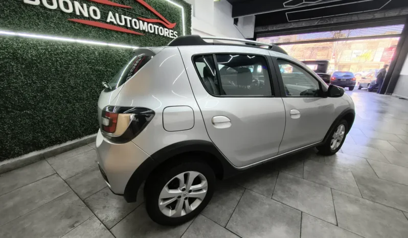 RENAULT SANDERO STEPWAY