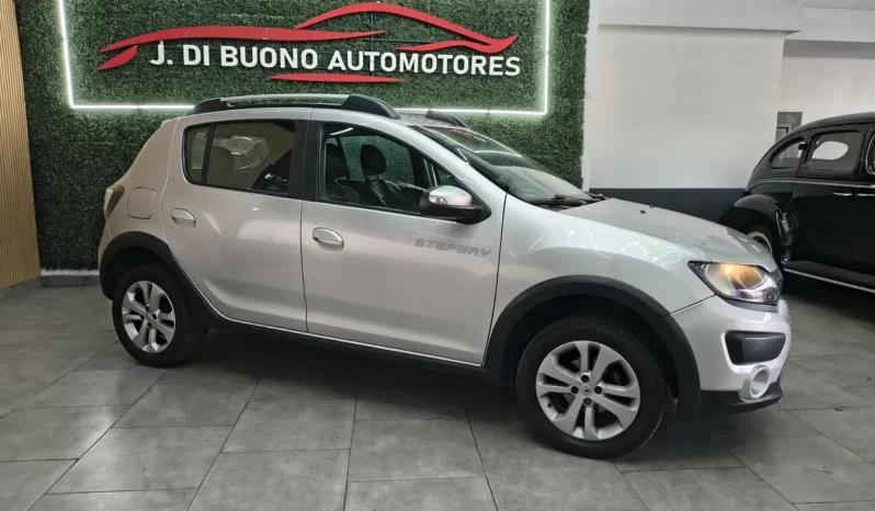 
								RENAULT SANDERO STEPWAY full									
