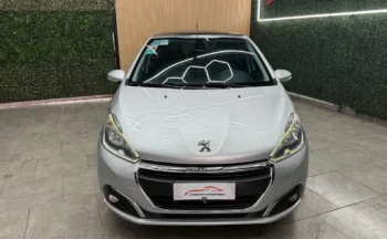 PEUGEOT 208 FELINE