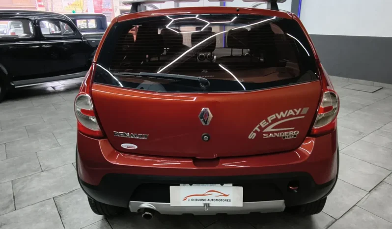 
								RENAULT SANDERO STEPWAY full									