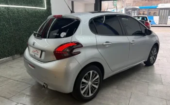 PEUGEOT 208 FELINE