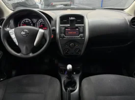 nissan versa 1.6 mt