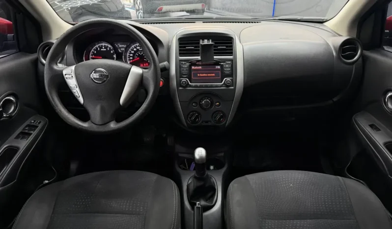 nissan versa 1.6 mt