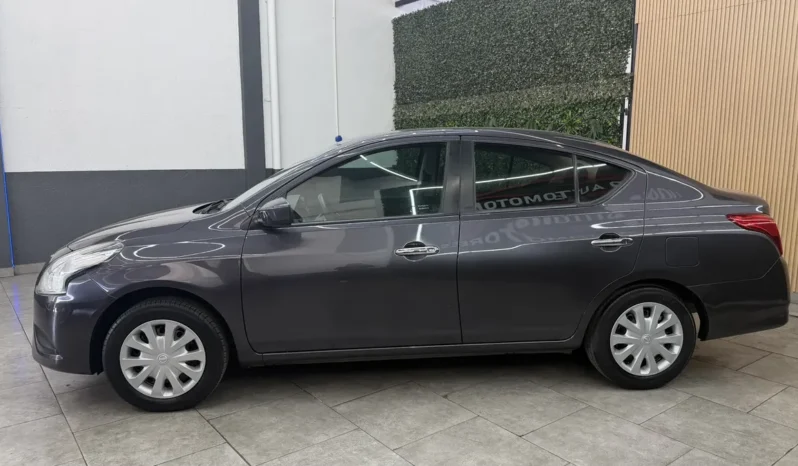 nissan versa mt 1.6