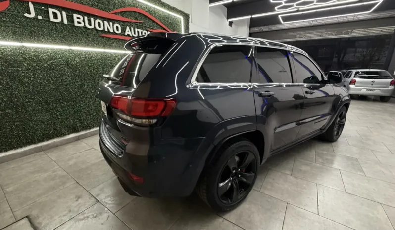 Jeep cherokee srt8 v8 2014