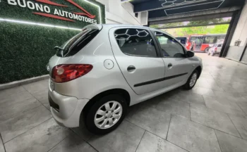 peugeot 207 2010 1.4