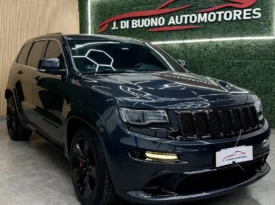 Jeep cherokee srt8 v8 2014