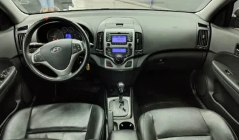 
										HYUNDAI I30 2011 2.0 full									