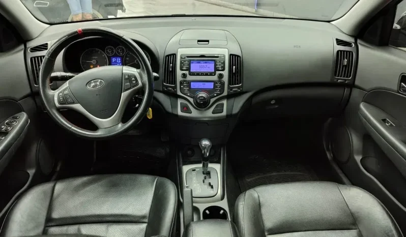 
								HYUNDAI I30 2011 2.0 full									